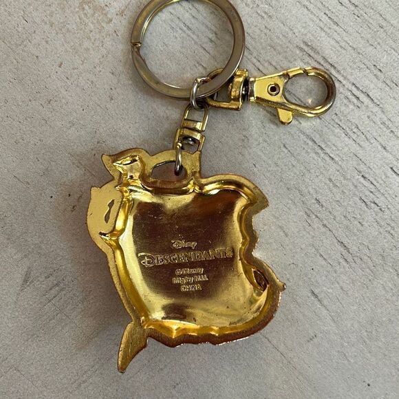Disney Apple Keychain - Picture 2 of 2